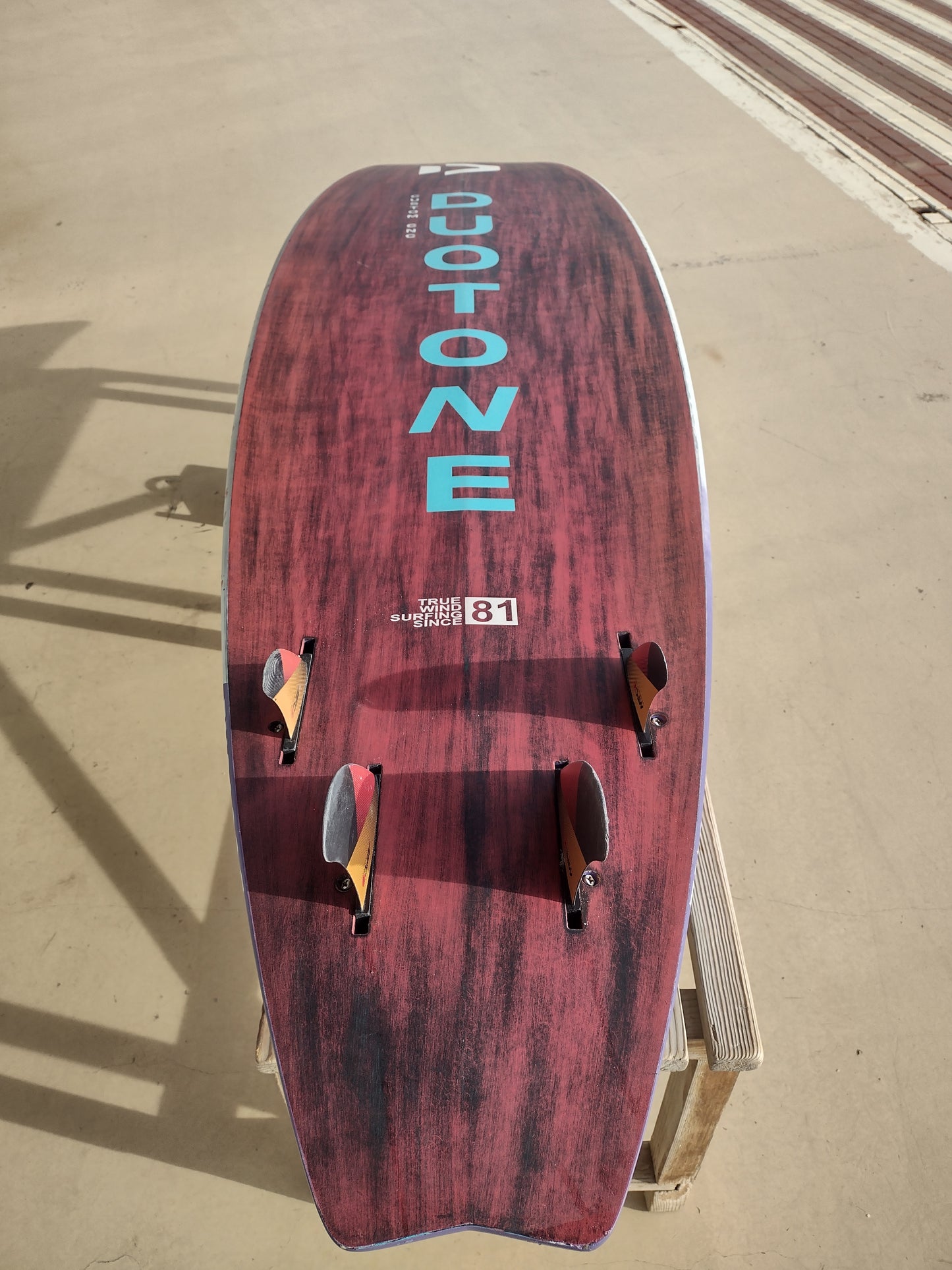 Tabla Windsurf Duotone Grip 4 D/LAB 87 lt