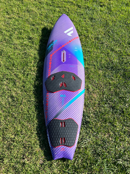 Tabla Fanatic Grip 81 lt