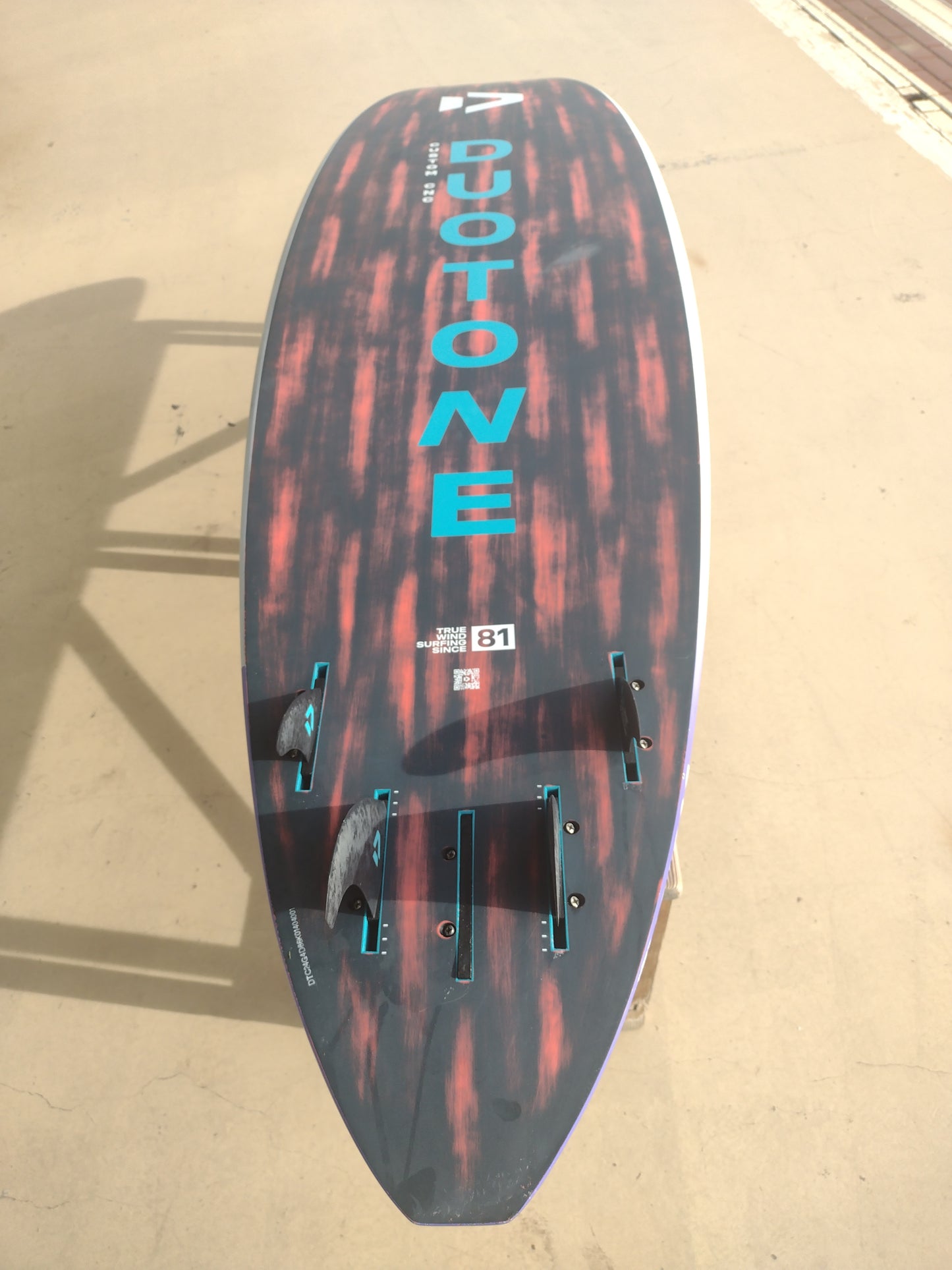 Tabla Windsurf Duotone Grip 4 D/LAB 87 lt